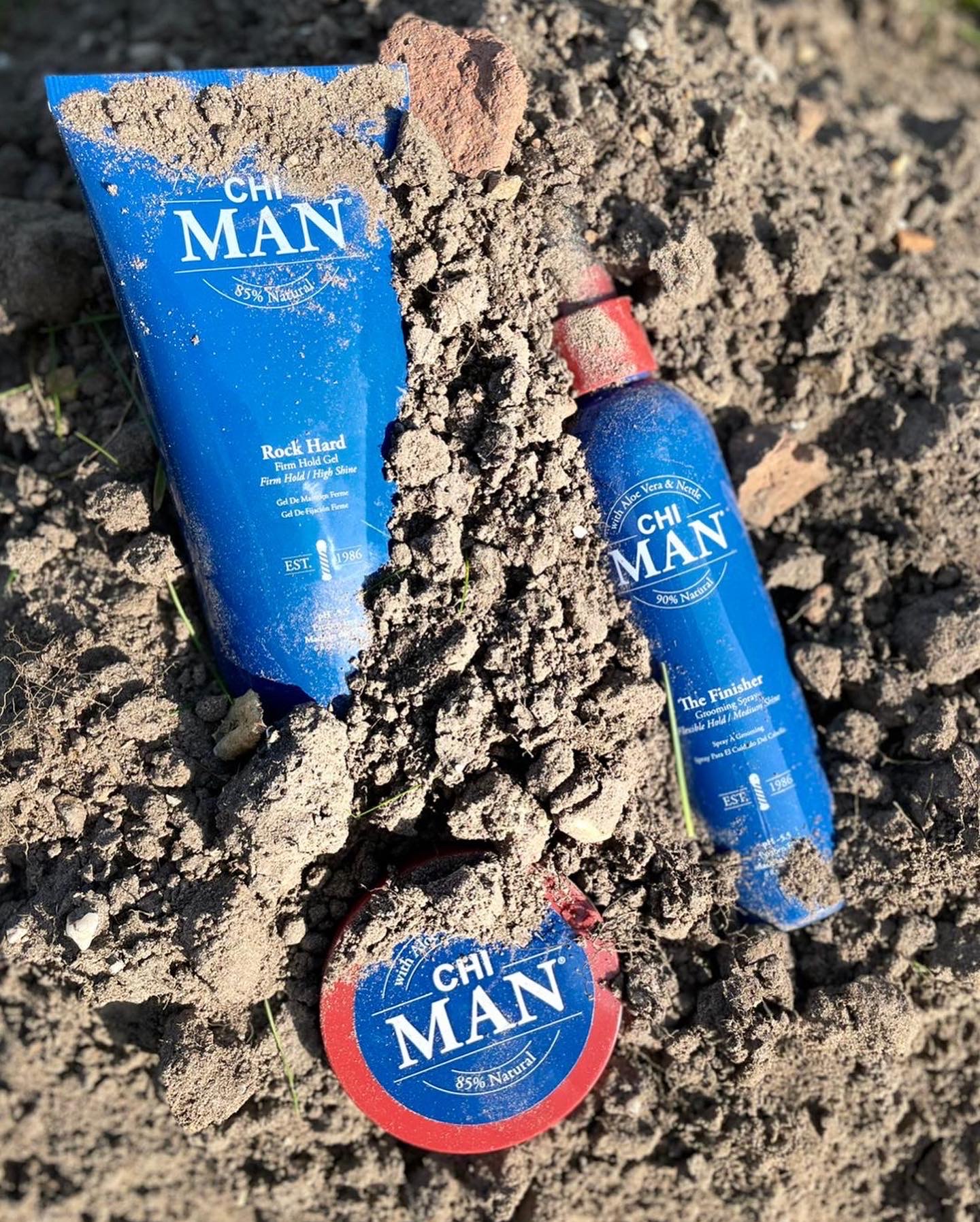 CHI-Man-haarproducten-in-het-zand